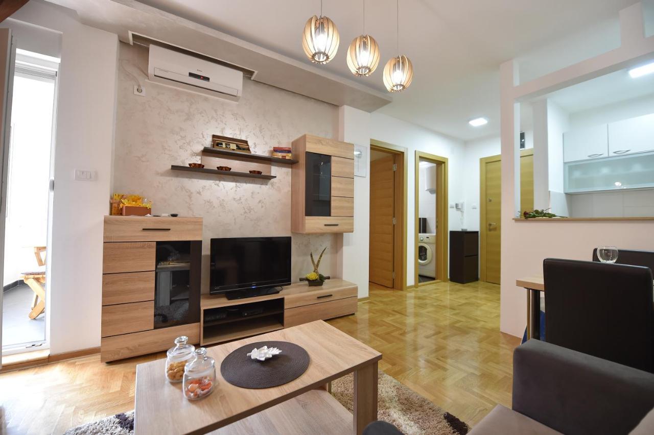 Apartment Sinisa With Garage Novi Sad Eksteriør bilde