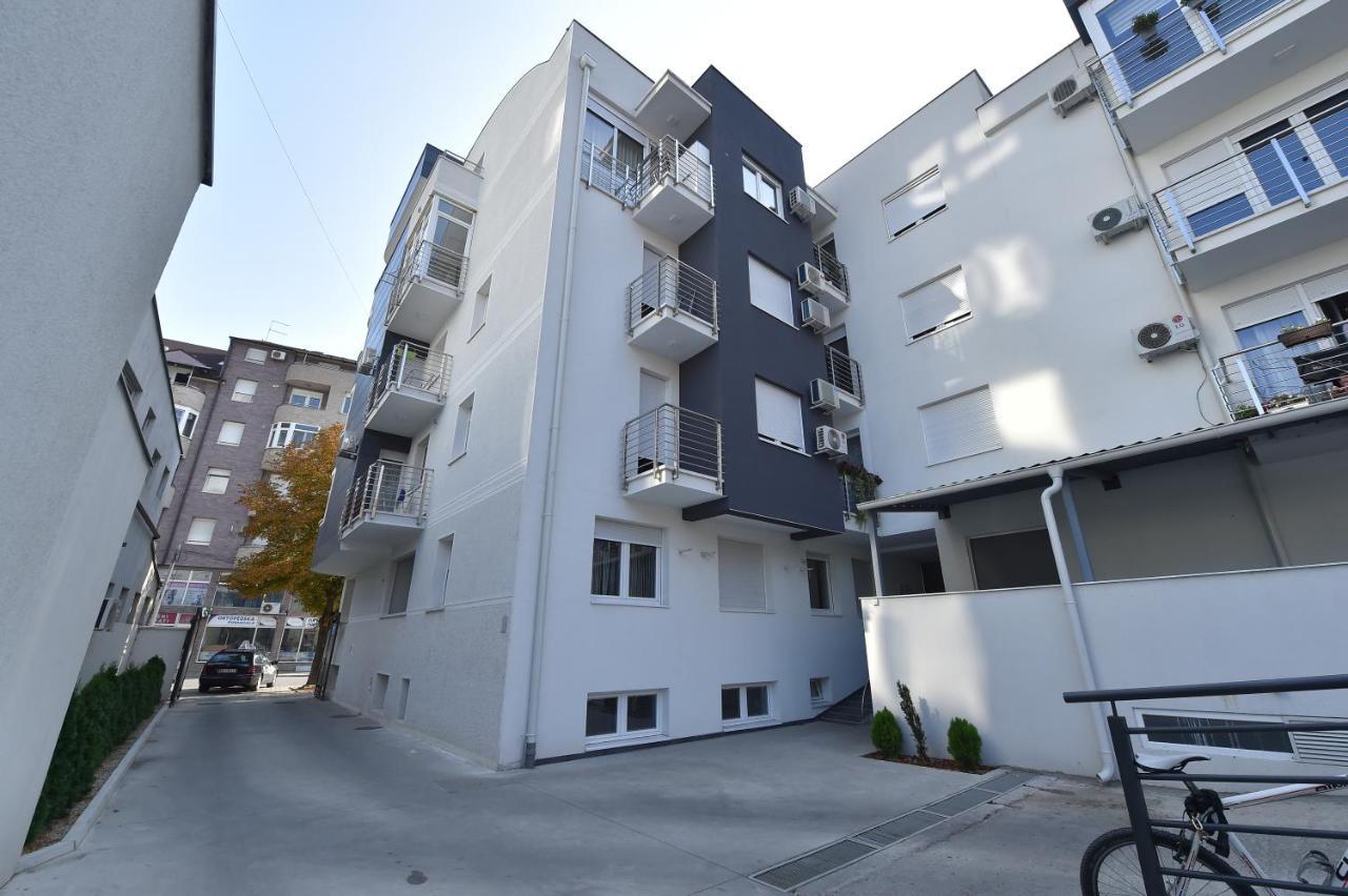 Apartment Sinisa With Garage Novi Sad Eksteriør bilde