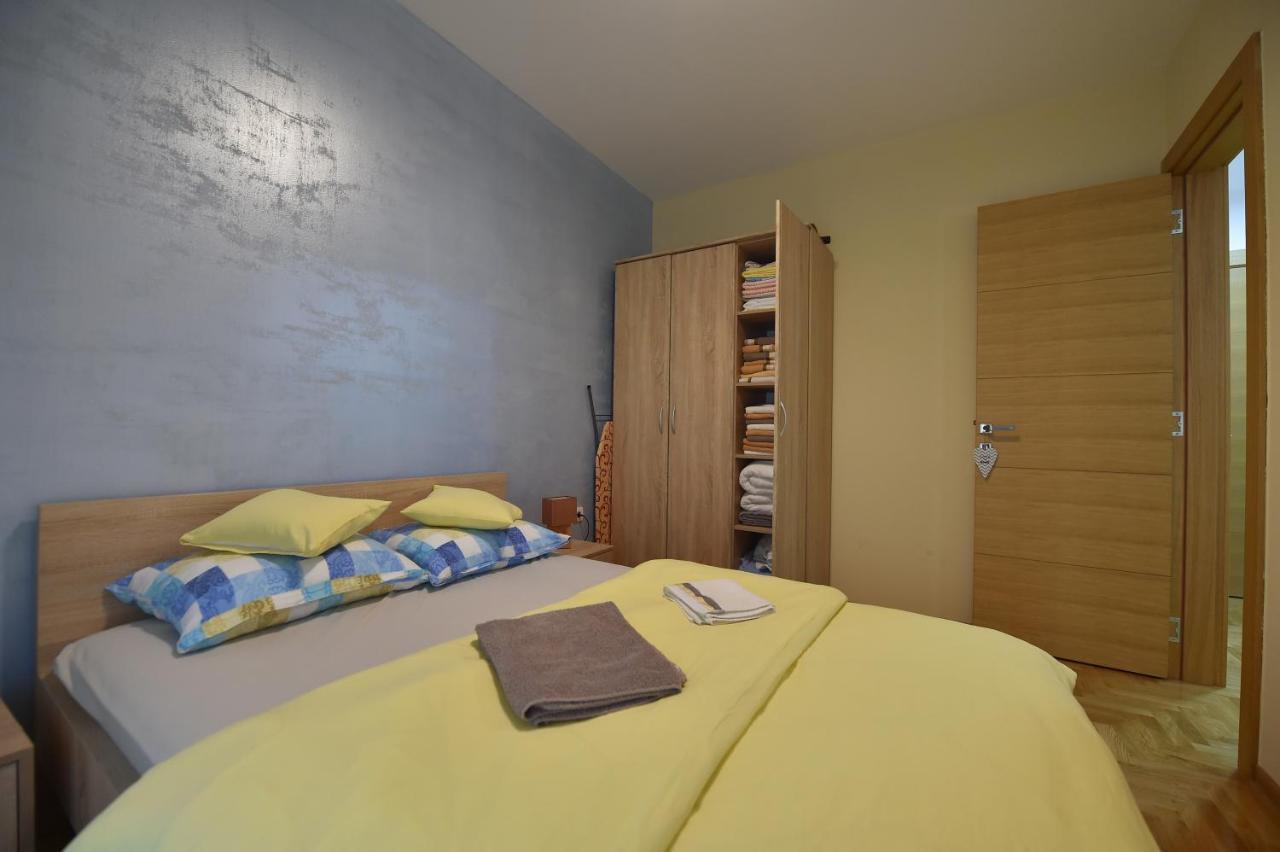 Apartment Sinisa With Garage Novi Sad Eksteriør bilde
