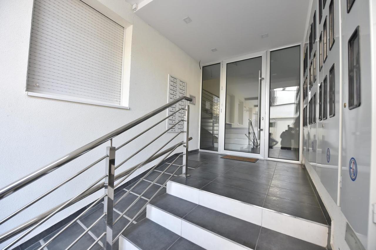 Apartment Sinisa With Garage Novi Sad Eksteriør bilde
